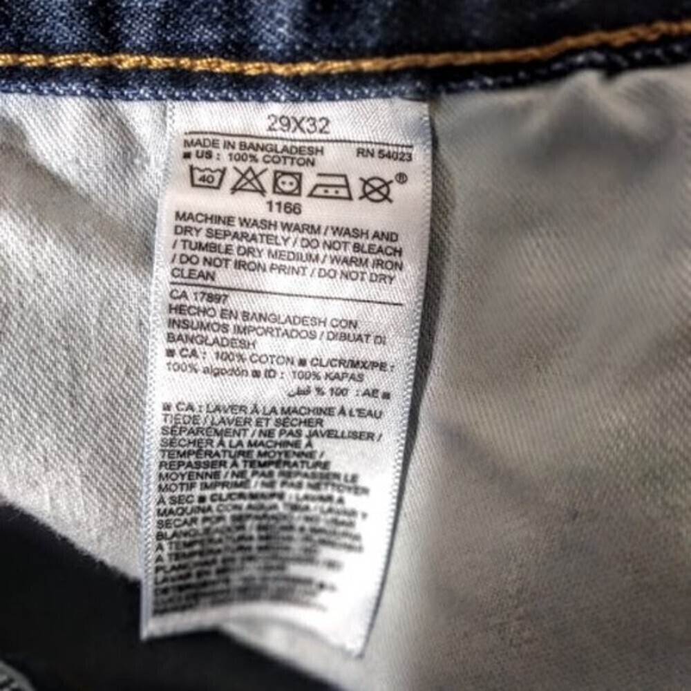 Old Navy Athletic Taper 29/30 Built In Tough Jeans - Picture 14 of 15